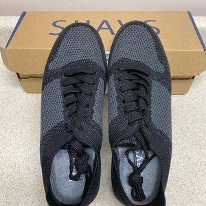 Suavs Women’s 247 Sneaker in Charcoal